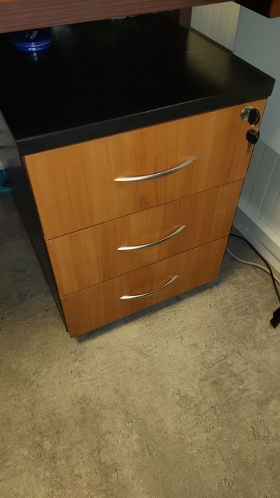 Słupek biurowy z 3 szufladami mebel biurowy