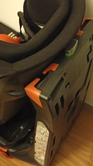 Cadeira auto Axiss da Bebeconfort