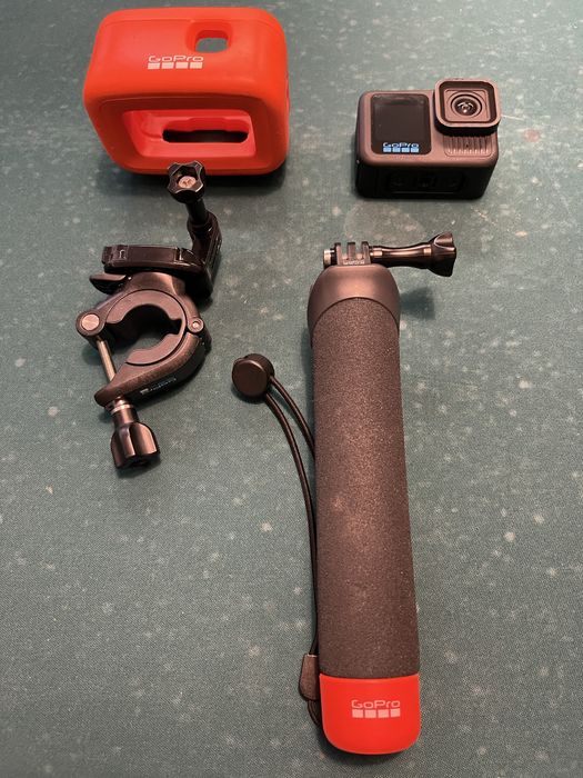 Go Pro 13 Black e acessórios