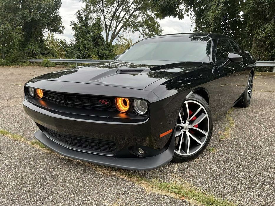 Dodge Challenger      2018