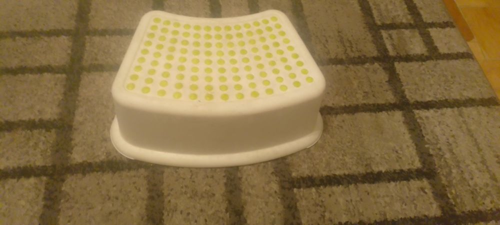 Podstawa dla dzieci pod toaletę
