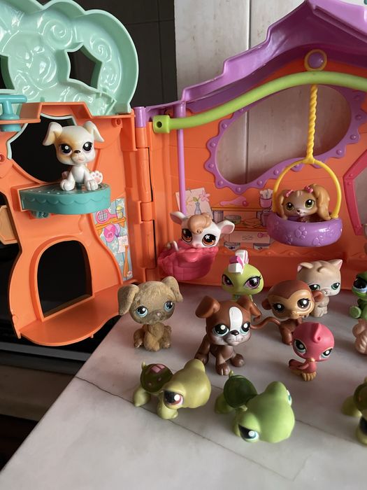 Littlest pet Shop Lot Ultimate figures Collection Club House Playset