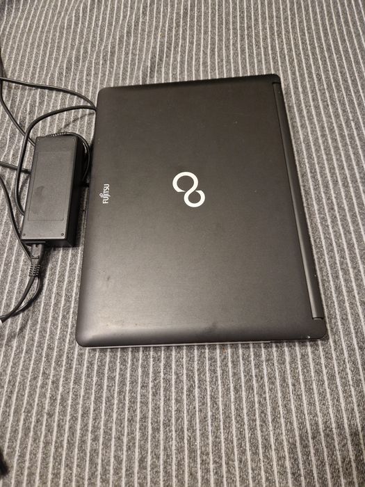 Sprzedam sprawnego laptopa