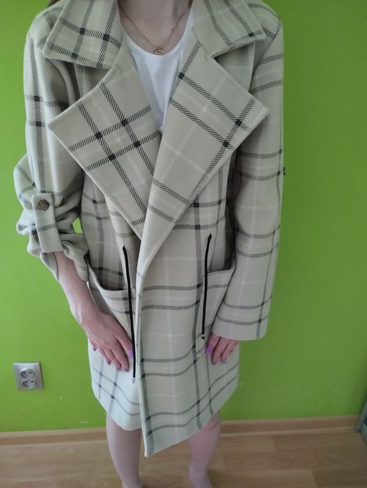 Продаю пальто для дівчини
