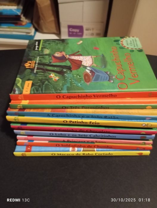 Livros de contos infantis com CD