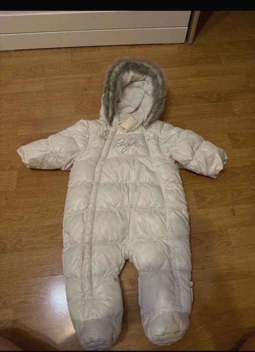 Zimowy kombinezon 6-9 m