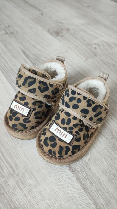 Дитячі зимові уггі