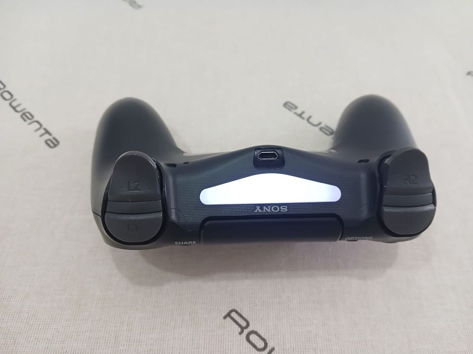 Comando sem fios DUALSHOCK®4 (pouco uso)