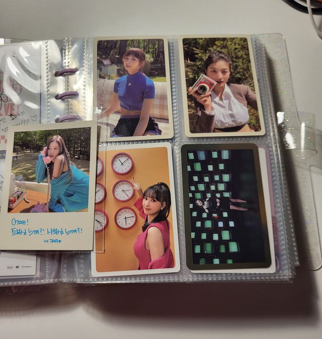 Офіційні картки twice