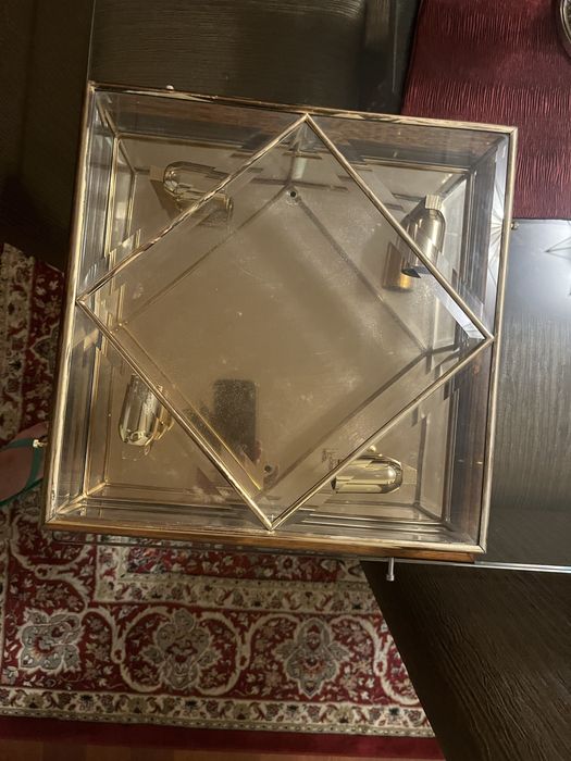Vendo candeeiro de tecto de latao e vidro 40x40
