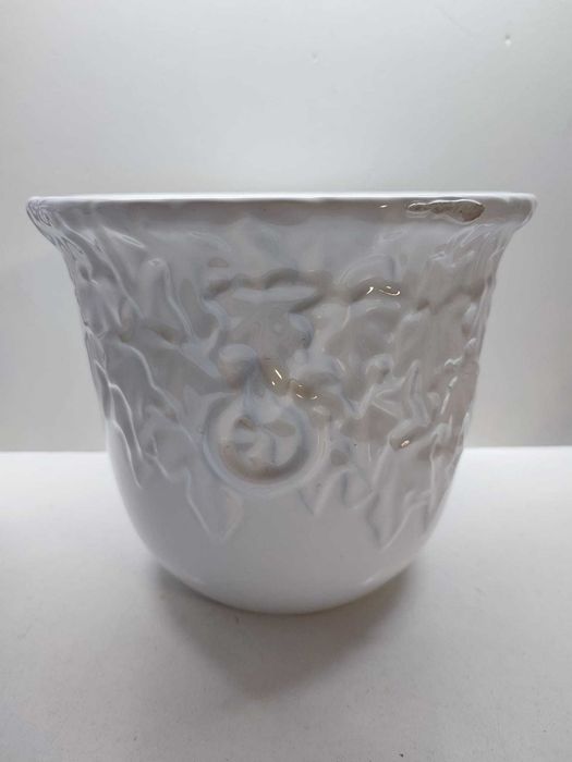 2 Vasos Brancos de Porcelana