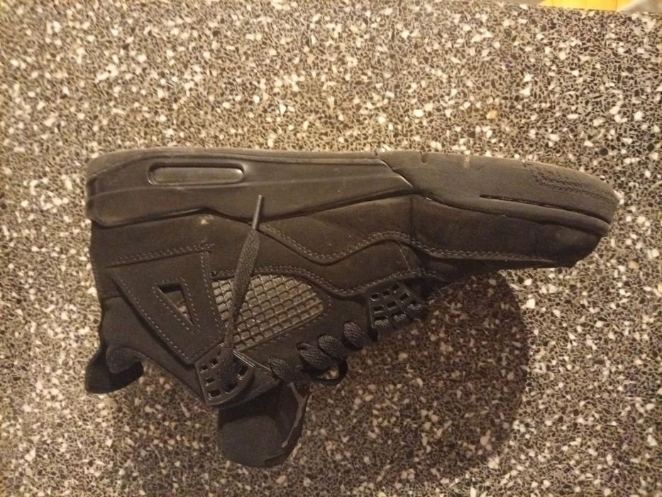 Air Jordan 4 - Black cat