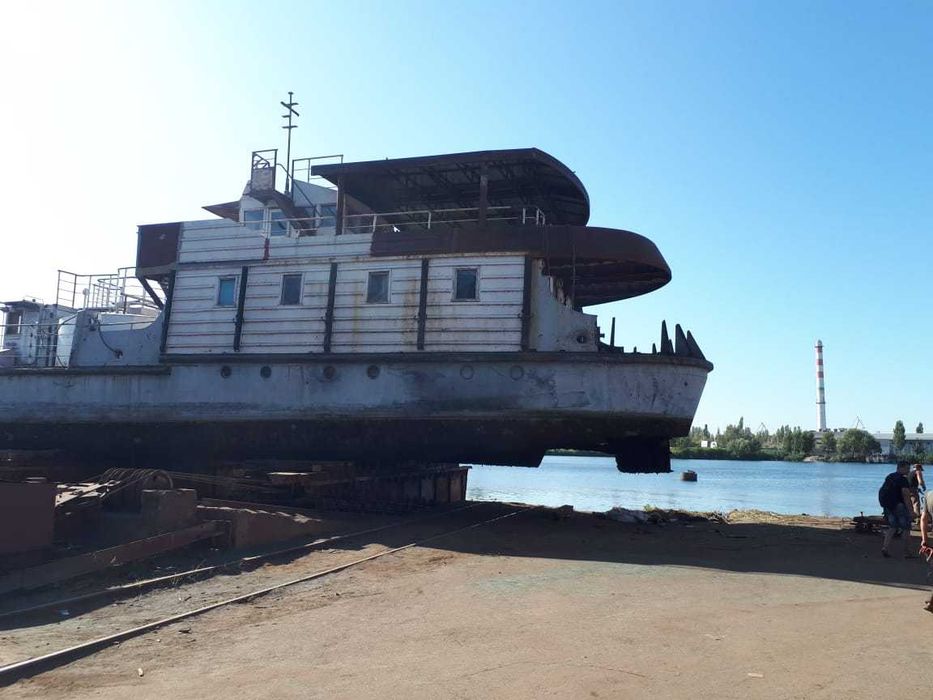 Продам судно Водолей