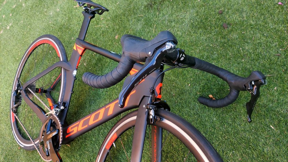 Disponivel..Scott Plasma  carbono t49 t52