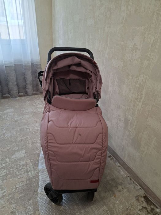Продам коляску Carrello Echo прогулянкову б/у