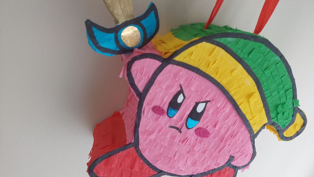 Piniata kirby z mieczykiem 35cm