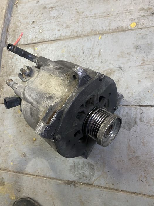 Генератор Mercedes Benz A W168 Valeo 2548702