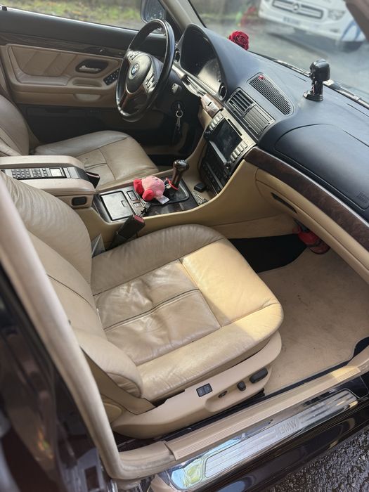 BMW E38 728i Manual LCI