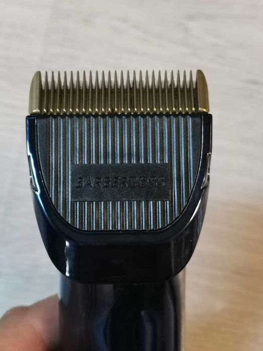 BarberBoss QR2091 Maszynka do strzyżenia włosów akumulatorow akcesoria