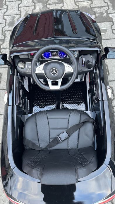 Дитячий електромобіль Mercedes S63 AMG на акумуляторі чорний для дітей