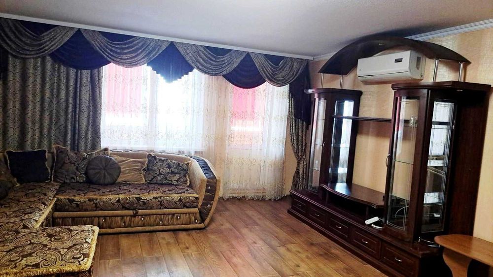 Продам 5-к квартиру, Хортицкий мкрн, пр. Юбилейный 14