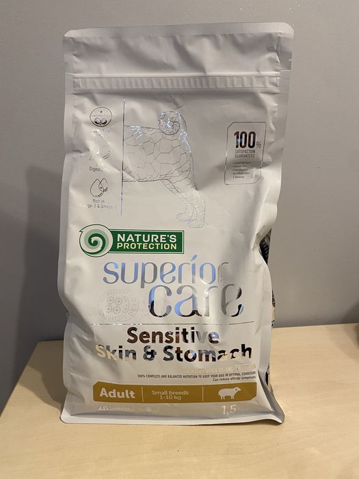 Nature's Protection Sensitive Skin & Stomach Small Breed jagniecina 1,5kg