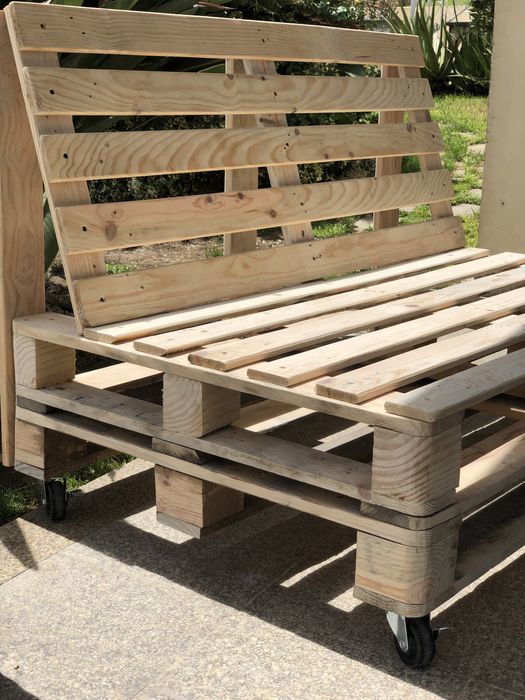 Sofá em paletes sem rodas