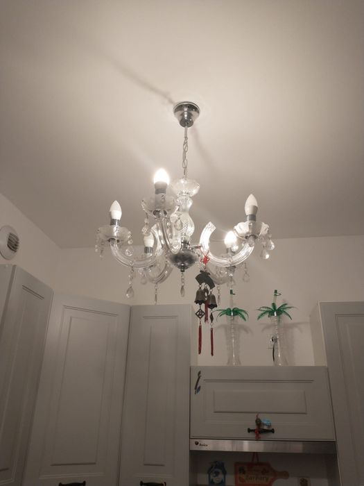 Żyrandole z kryształkami 3szt kompletne z żarówkami LED