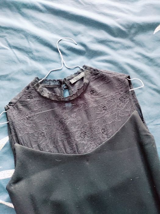 Vestido de passagem de ano preto com renda