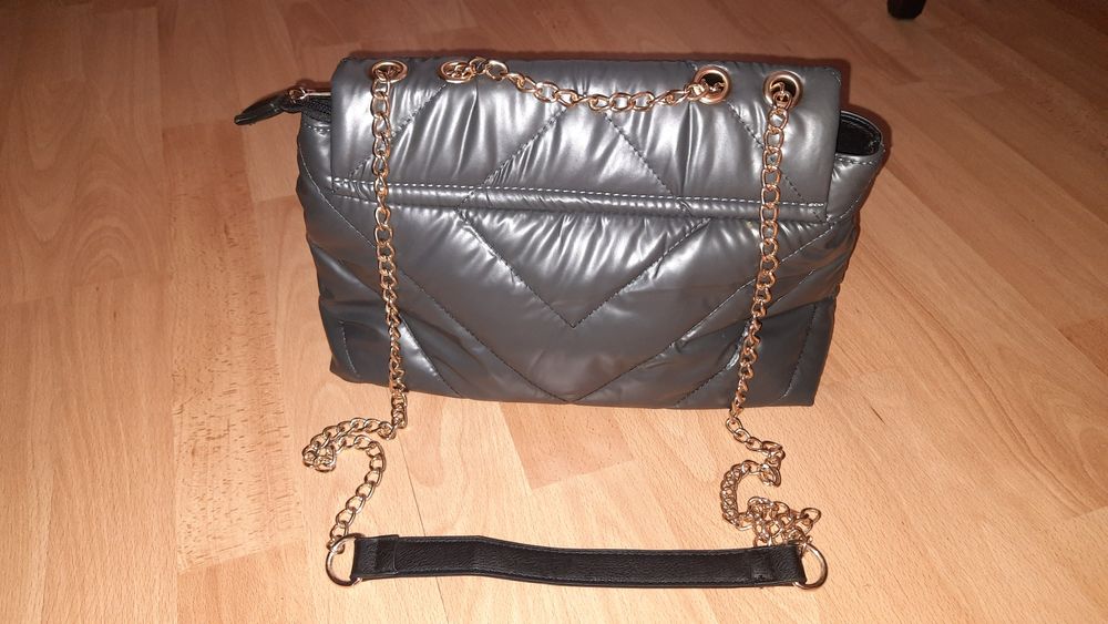 Szara torebka na ramię