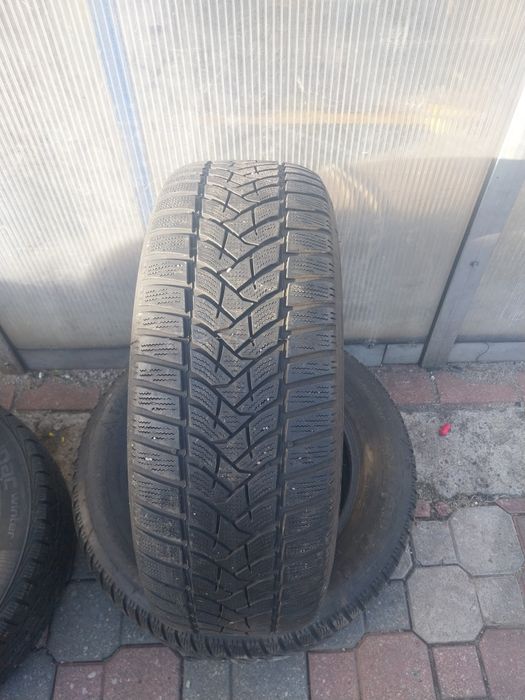 Opony Zimowe Dunlop 215/60R16  95H