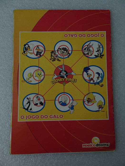 Caderneta de cromos Looney Tunes & Company - Bollycao (tem 5 cromos)