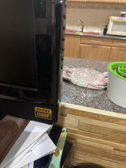 TV LCD sem comando
