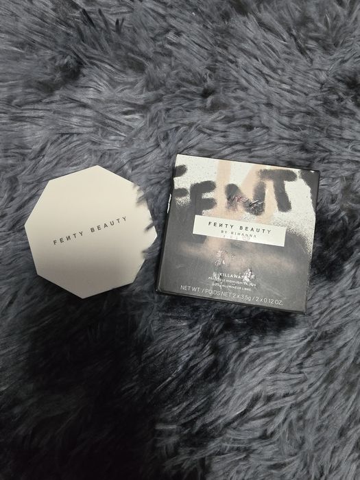 Rozświetlacz Fenty beauty
