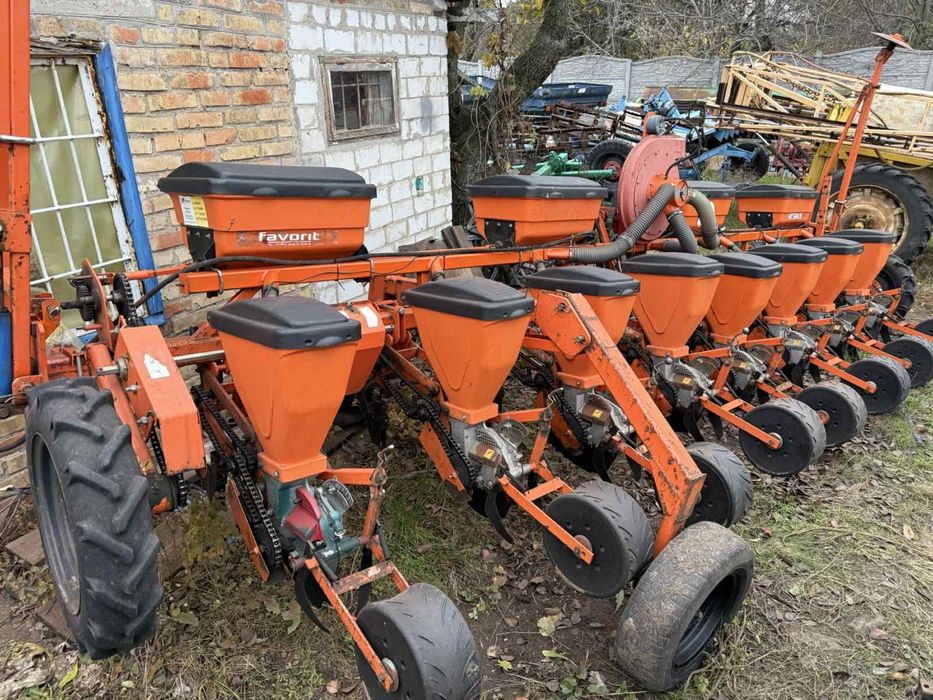 Сівалка УПС-8 Фаворіт, Веста-8