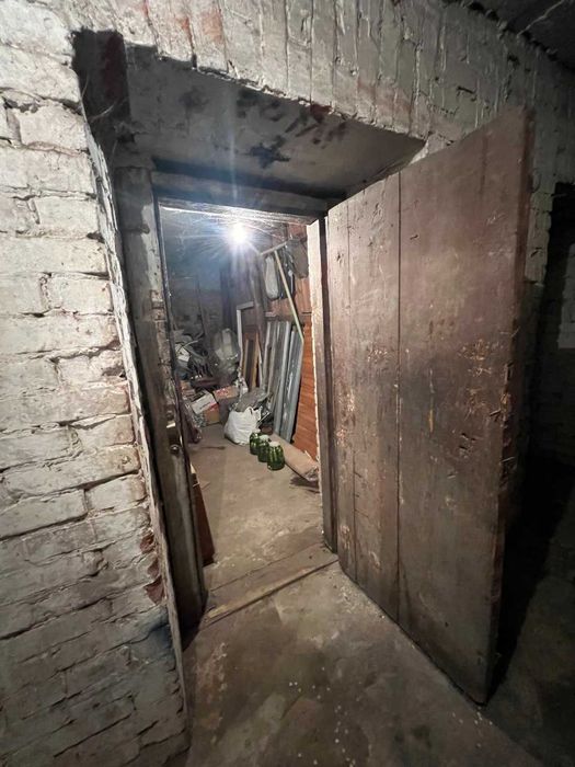 I Продам 2 комнатное подселение р-н Вокзала. До метро  Вокзальная 10 мин.