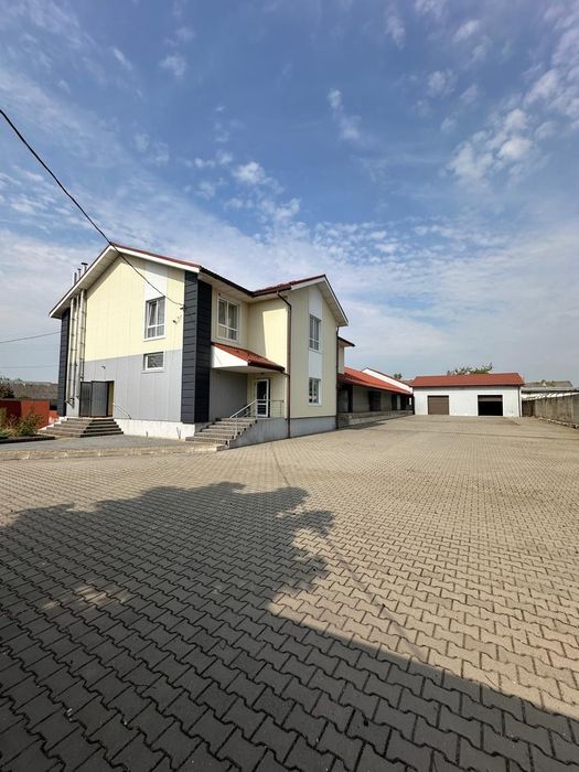 Комерційний комплекс у м. Нововолинськ!