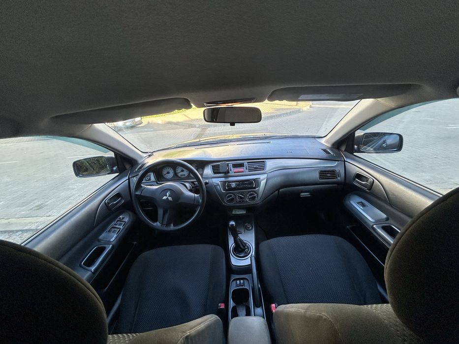 Mitsubishi lancer 9