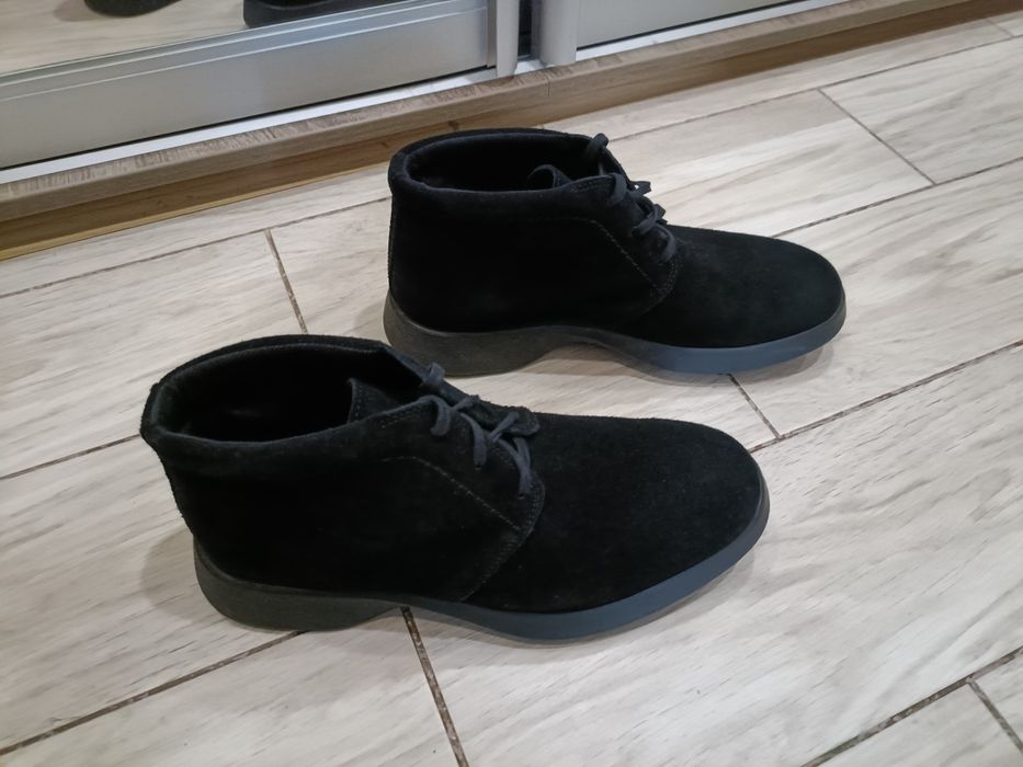 Продам Осінні Ботінки