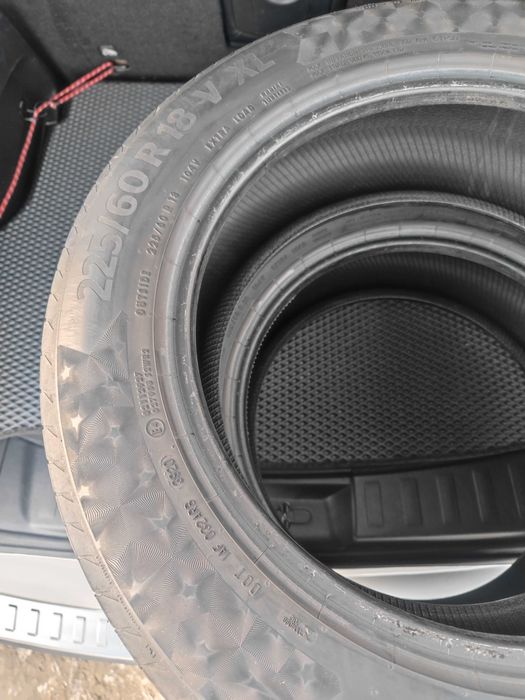 Continental PremiumContact 6 225/60 R18 104V XL FR  DOT 3920