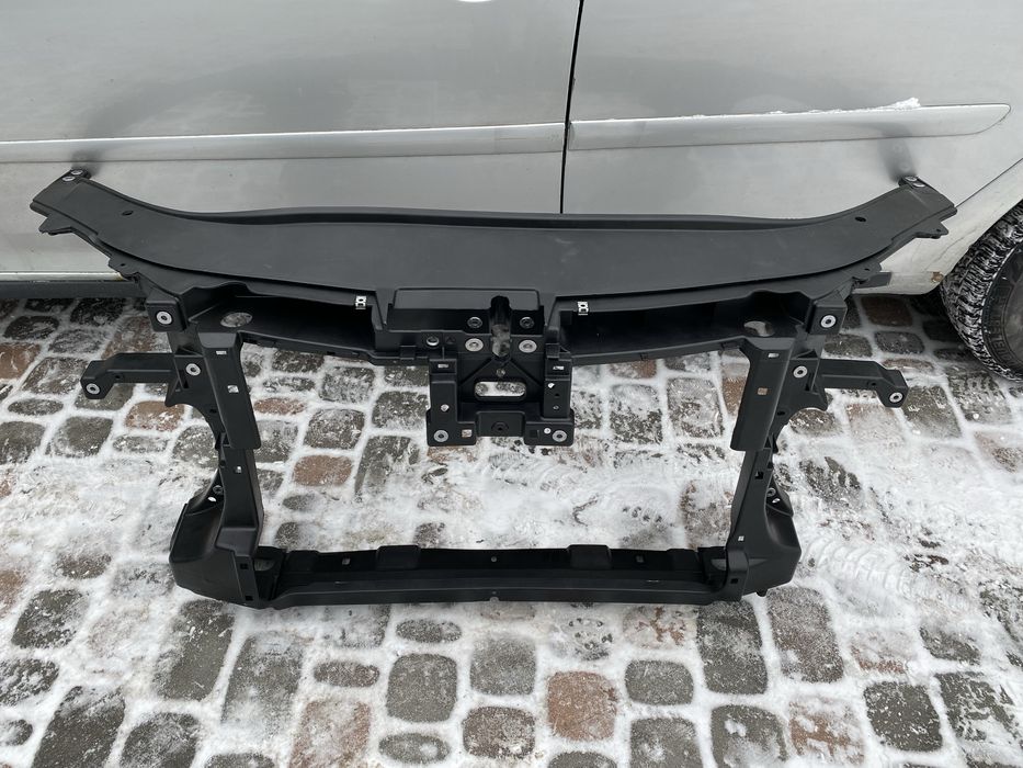 Панель передня телевізор Volkswagen Passat b7  Пасат Б7 11-15р європа