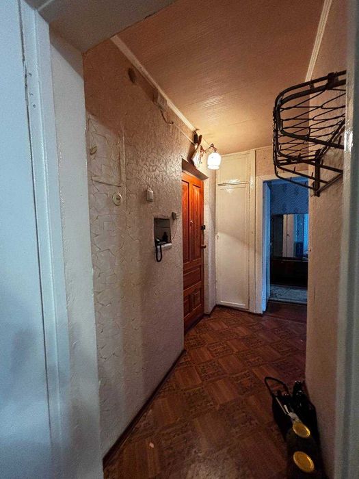 Продам затишну 2-к квартиру з індивідуальним опаленням та роздільними кімнатами