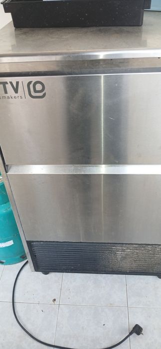 Maq. De gelo 110 kgs