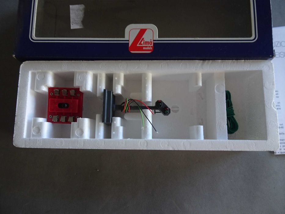 Caixa comboios Lima 600023