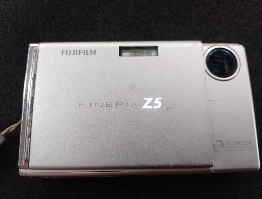 Фотоапарат Fujifilm Finepix Z5 fd