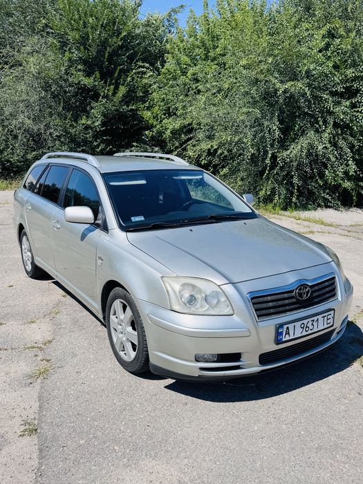 Продам Toyota Avensis 2003 року 2.0 D4D