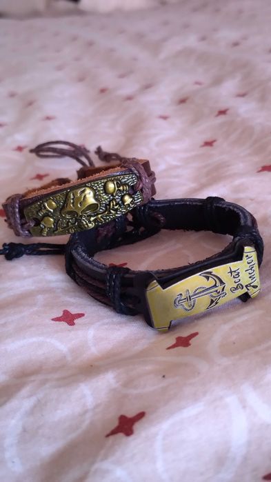 Pulseiras em couro