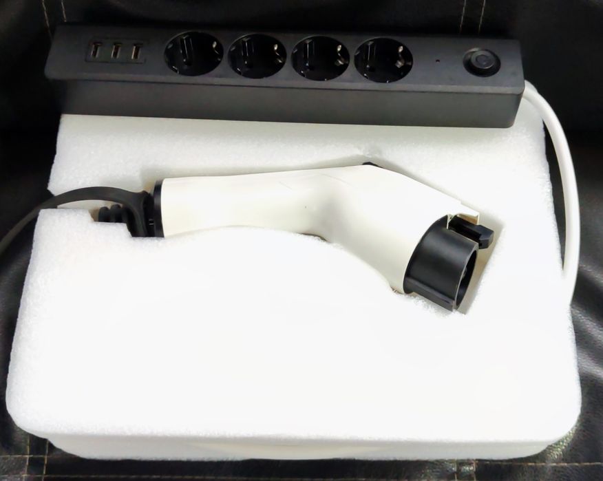 Розпродаж залишків. Розрядник для електромобиля з функцією V2L, V2H