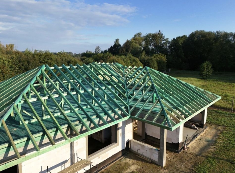 Więźba dachowa, krokwie, kantówki, łaty, kontrłaty,
