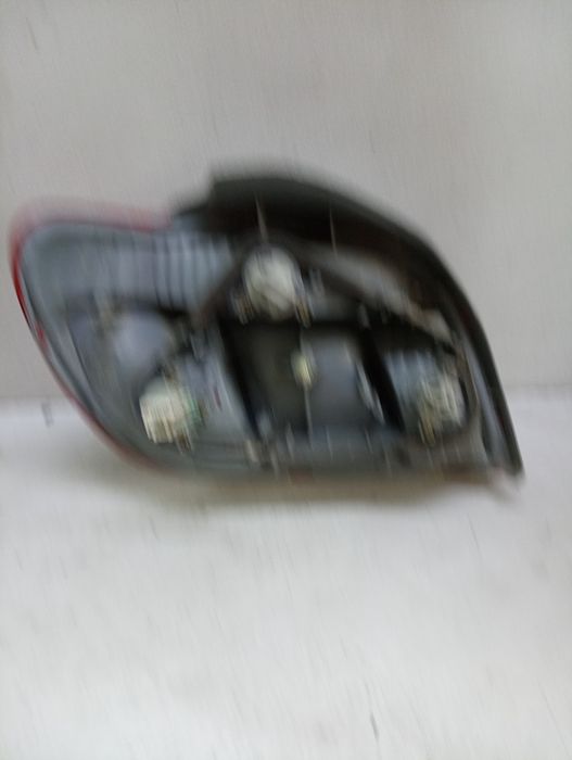 Prawa tylna lampa toyota Yaris 1